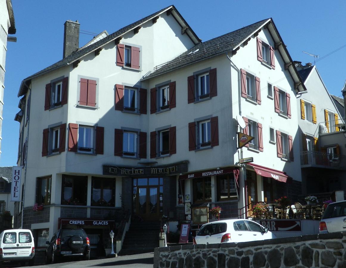 Hotel Restaurant La Reine Margot La Tour-dʼAuvergne Екстериор снимка